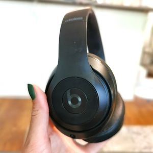 Beats headphones wireless